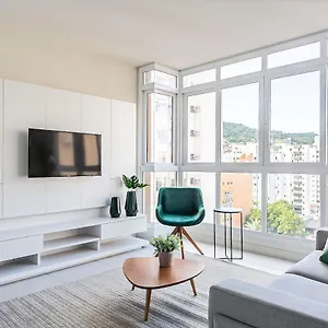Me2 Apto 2q Apartamento Novo, Moderno E Completo Em Localização Privilegiada Do Centro De Ca34 Florianópolis
